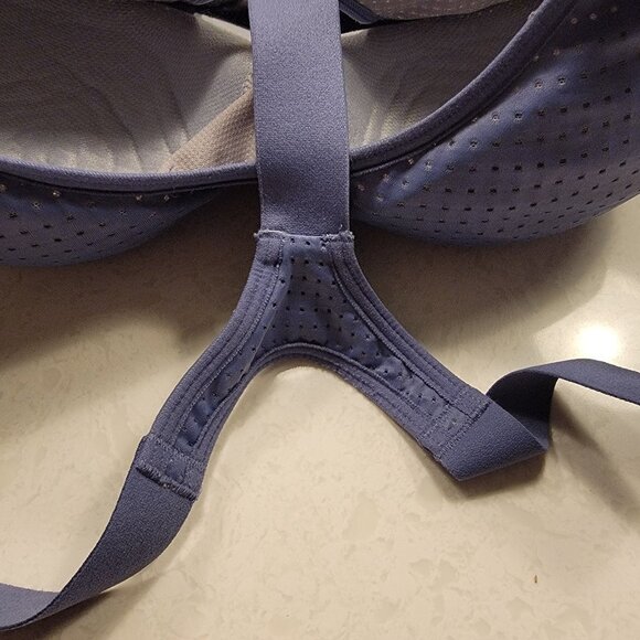 INCREDIBLE by Victoria's Secret Sports Bra Women's Size 34DDD Blue Racer Back - Picture 4 of 10
